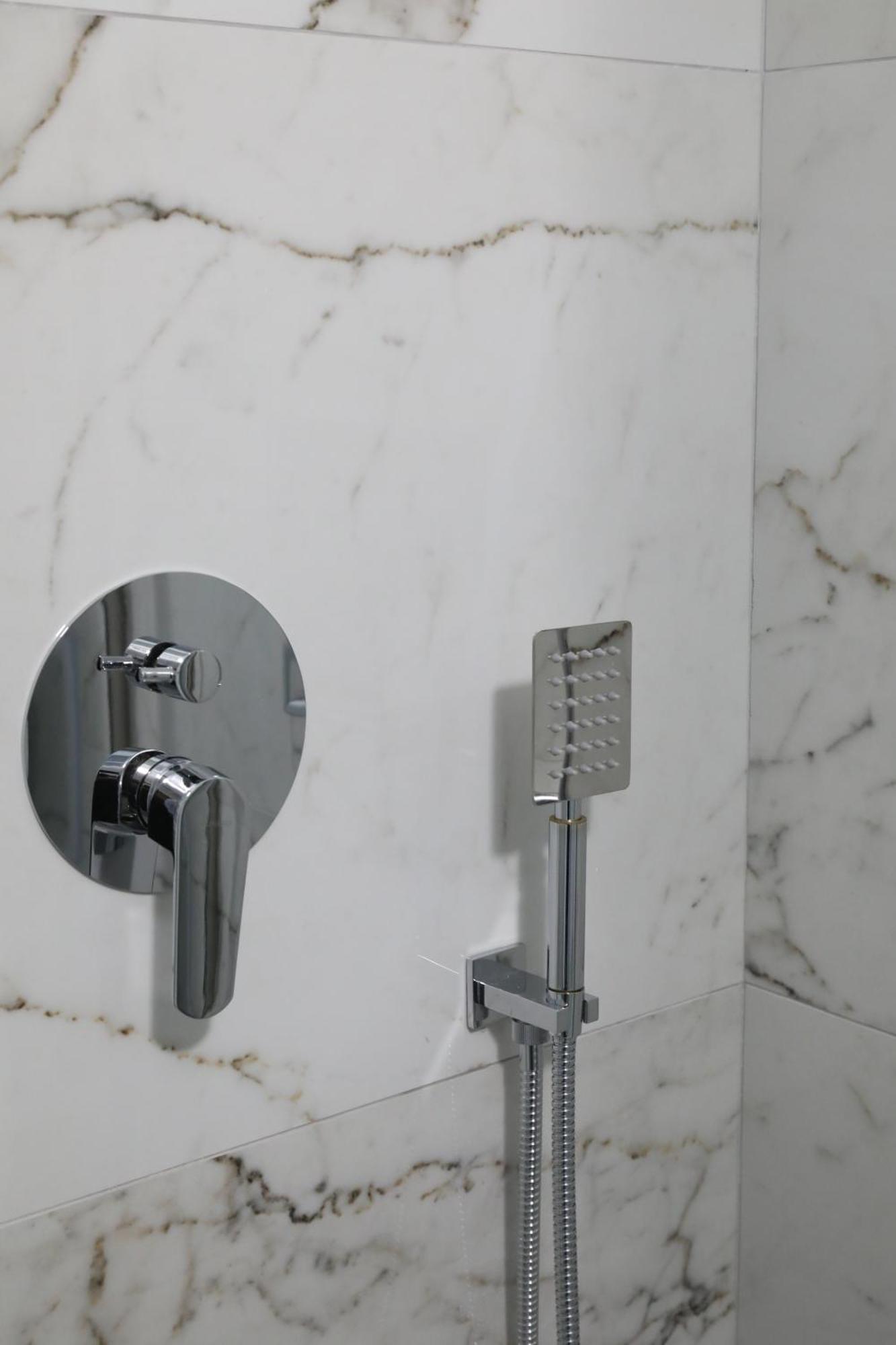 שקודר Rozafa Guest Room Center מראה חיצוני תמונה