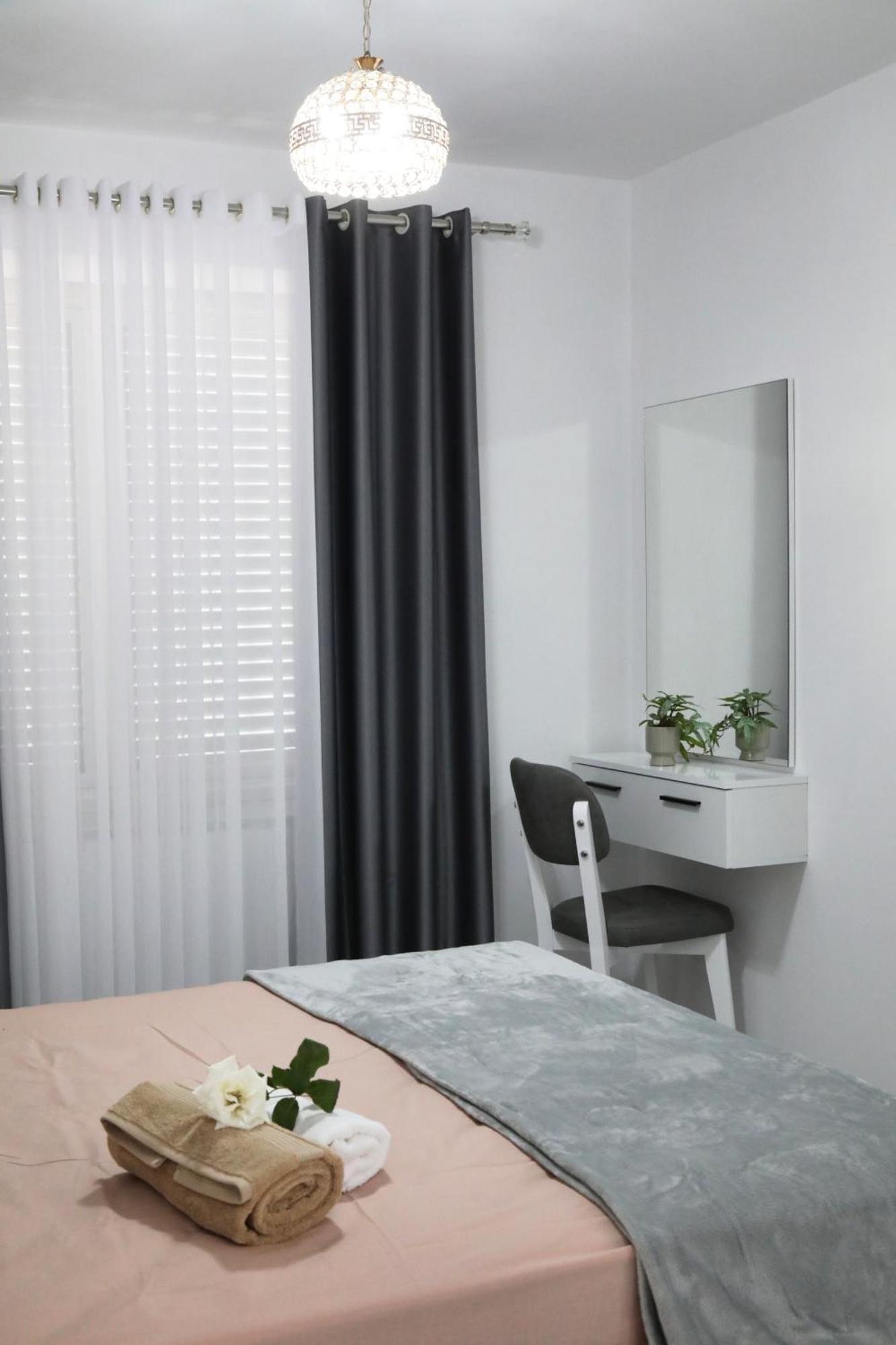 שקודר Rozafa Guest Room Center מראה חיצוני תמונה
