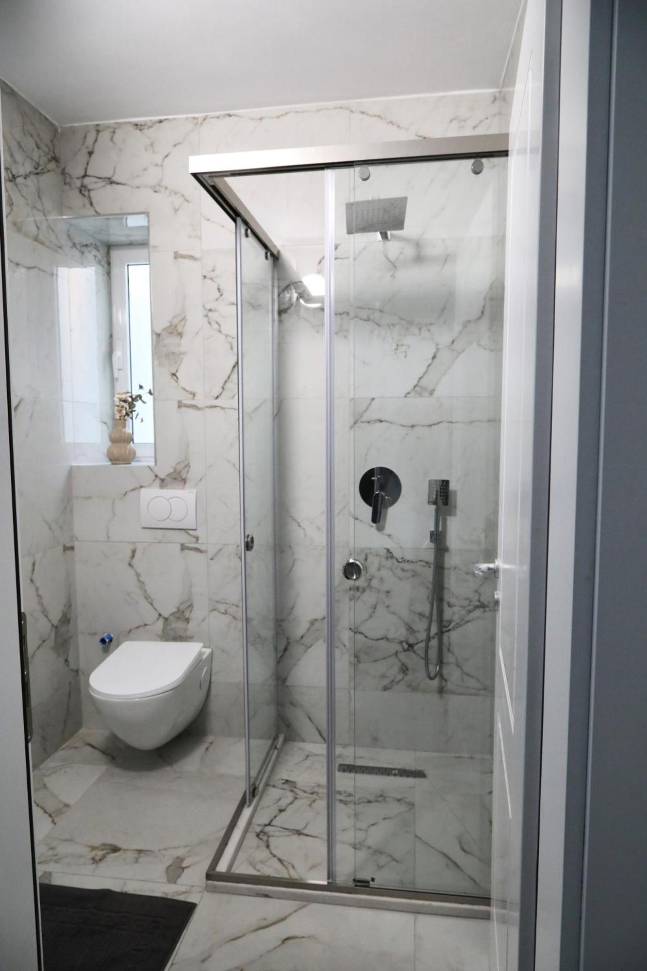 שקודר Rozafa Guest Room Center מראה חיצוני תמונה